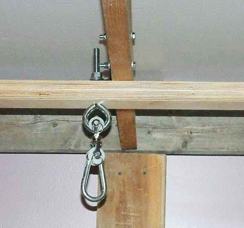 Swing Rafter Bar Birch closeup