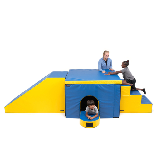 Oscar's Playhouse with Kids inside