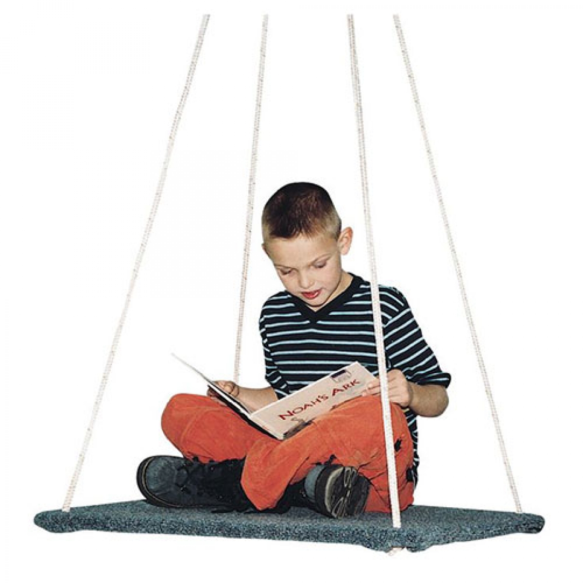 Platform-Swing-Carpeted-